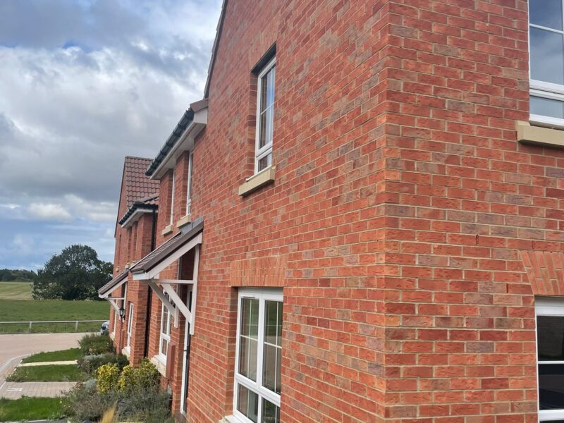 WhatsApp Image 2025-09-30 at 15.15.52 (1)